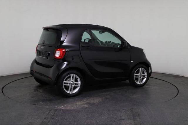 Smart fortwo Coupé electric Drive 60kW (82 PS) EQ 