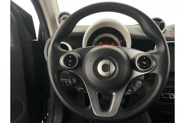 Smart fortwo Coupé electric Drive 60kW (82 PS) EQ 