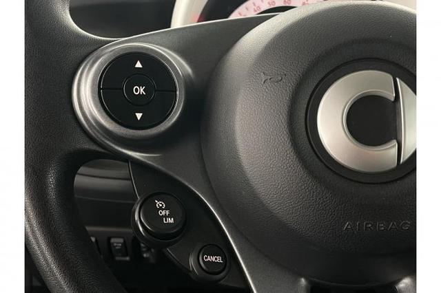 Smart fortwo Coupé electric Drive 60kW (82 PS) EQ 