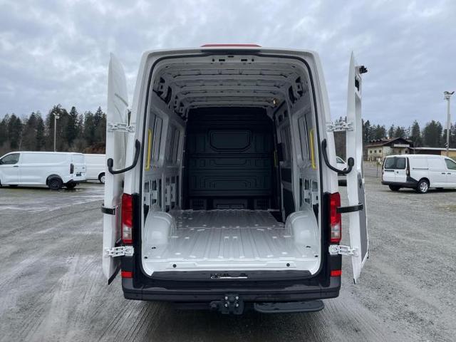 Volkswagen Crafter Kasten (Kasten 35 L3H3) 2.0 TDI 103kW (140 PS) 6-Gang Schaltgetriebe 4MOTION 