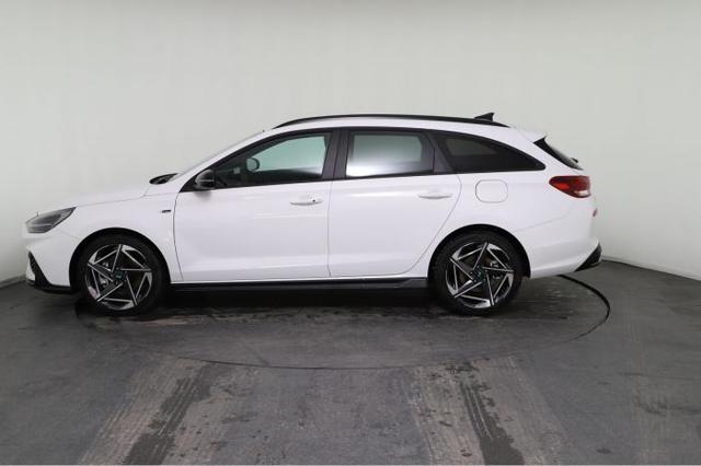 Hyundai i30 Kombi (N-Line) 1.5 T-GDI 103kW (140 PS) 7-Gang-DCT 