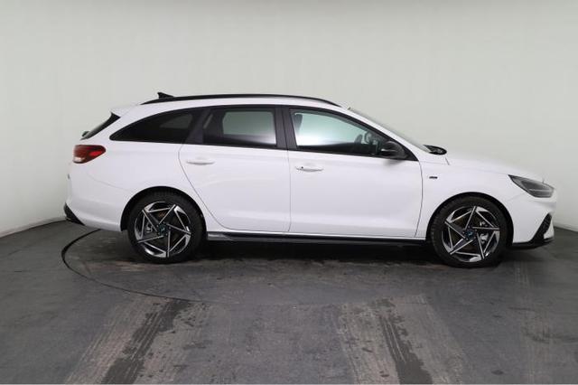 Hyundai i30 Kombi (N-Line) 1.5 T-GDI 103kW (140 PS) 7-Gang-DCT 