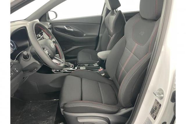 Hyundai i30 Kombi (N-Line) 1.5 T-GDI 103kW (140 PS) 7-Gang-DCT 