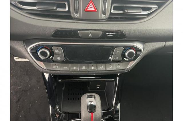 Hyundai i30 Kombi (N-Line) 1.5 T-GDI 103kW (140 PS) 7-Gang-DCT 
