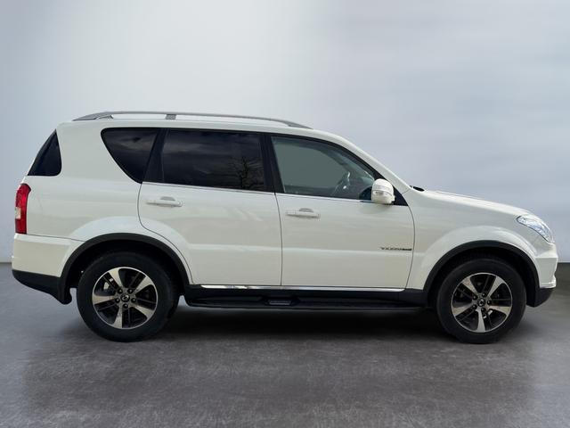 Ssangyong REXTON W 2.2 e-XDi Sapphire 4x4 Allrad Vollausstattung 