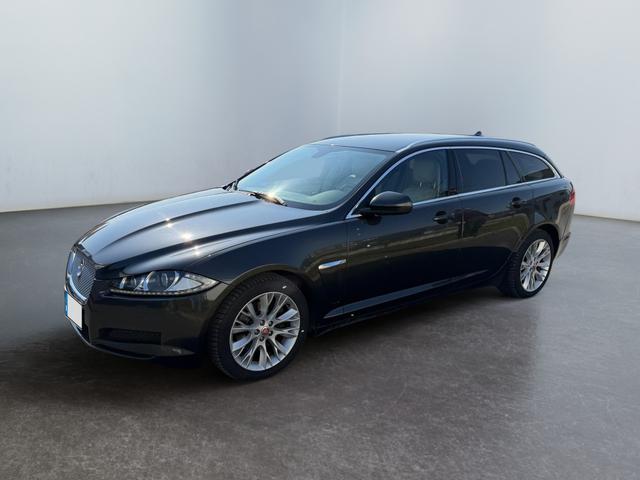 Jaguar XF Sportbrake - 3.0 D V6 Vollausstattung