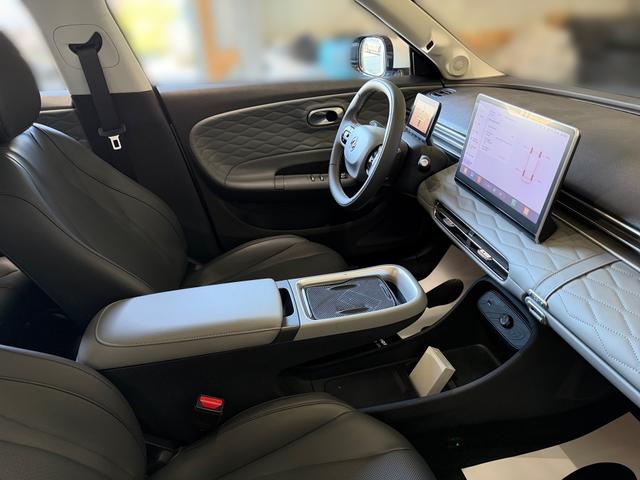 Dongfeng BOX Nammi E3 360 Kamera Winterpaket Leder Vollausstattung 