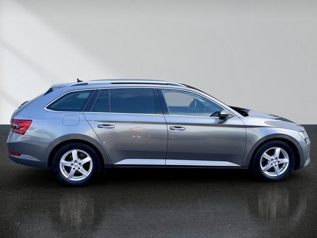 Skoda Superb Combi 2.0 TDI Premium Edition Leder Memory ACC AHK 