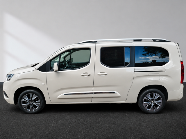 Toyota Proace City Verso 1.2 L2 Executive Family Navi AHK Automatik Garantie 
