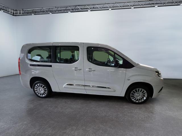 Toyota Proace City Verso 1.2 L2 Long 7 Sitzer Toytoa Garantie Kamera AHK Navi 