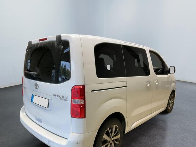 Toyota Proace Verso 2.0 D-4D compact Team D Garantie Sitzh. Navi 