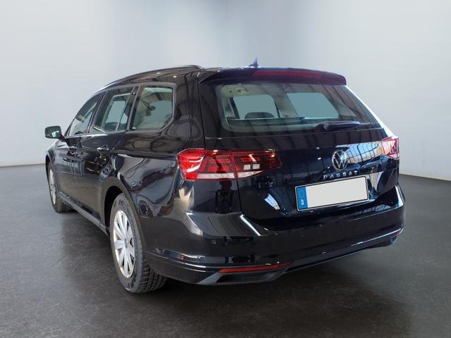 Volkswagen Passat Variant 1.5 TSI Business DSG AHK NAVI Sitzh. 