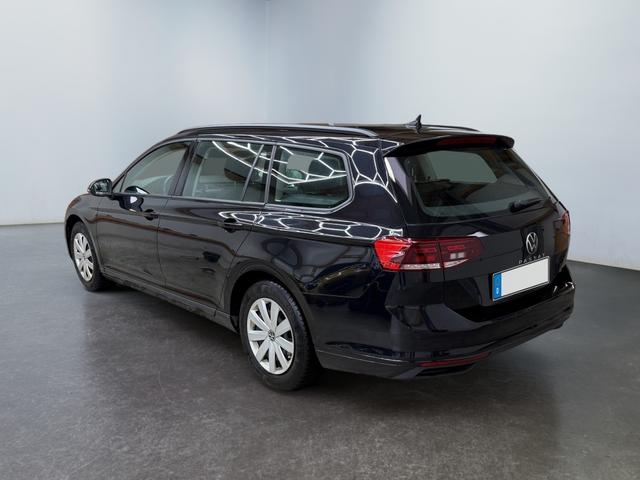 Volkswagen Passat Variant 1.5 TSI Business DSG AHK NAVI Sitzh. 