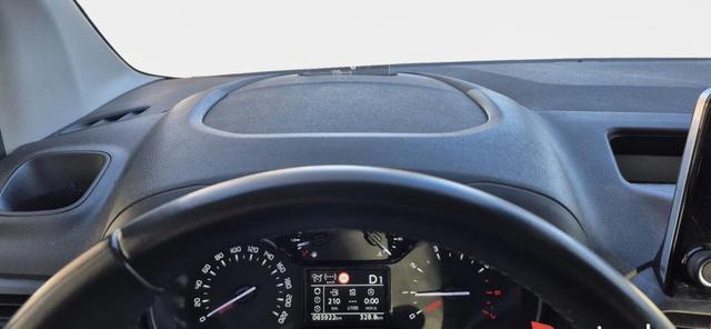 Toyota Proace City Verso 1.2 L2 Business Automatik 7 Sitzer Navi AHK 