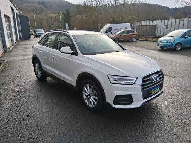 Audi Q3 40 TFSI quattro advanced 2.0 TDI design - 8 fach bereift wenig KM 