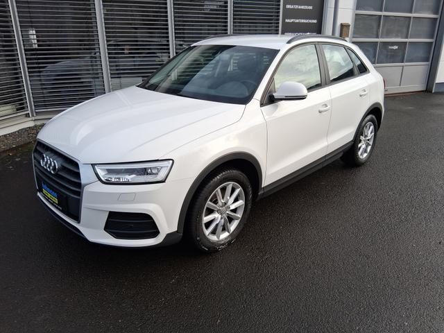 Audi Q3 40 TFSI quattro advanced 2.0 TDI design - 8 fach bereift wenig KM 
