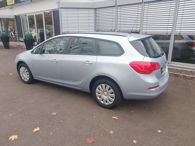 Opel Astra Sports Tourer Edition 1.2 Turbo 6-Gang J 1.6 Selection - wenig KM 