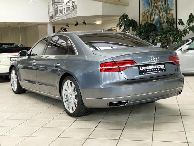 Audi A8 3.0 TDI clean diesel quattro Lang 