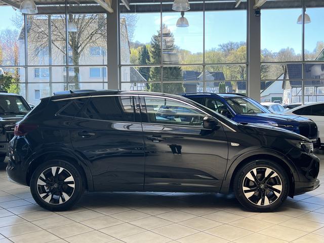 Opel Grandland (x) 1.2 Turbo Business Edition 