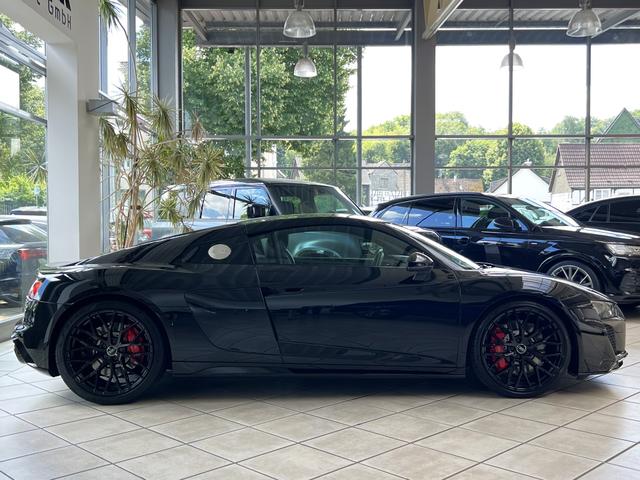 Audi R8 5.2 FSI RWD Coupe 