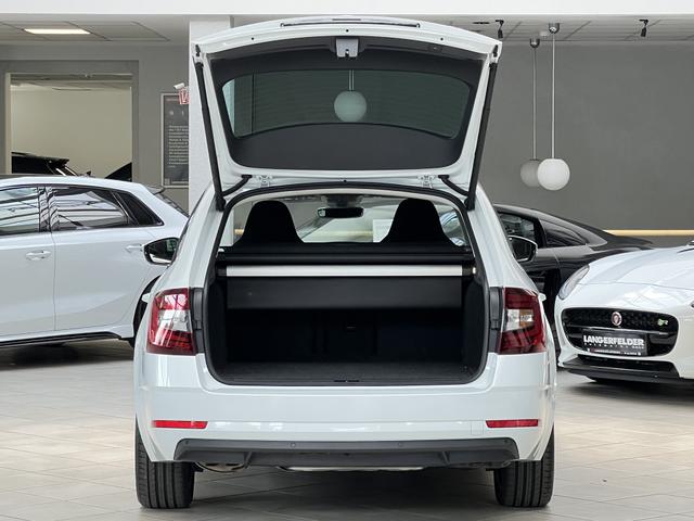 Skoda Octavia Combi 2.0 TDI DPF Style 