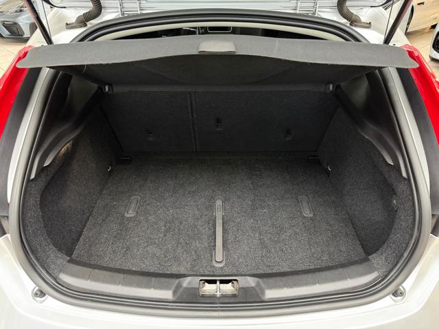 Volvo V40 V 40 D3 Kinetic 