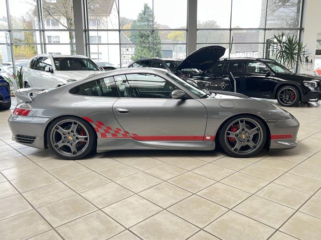 Porsche 911 Carrera 4 S 