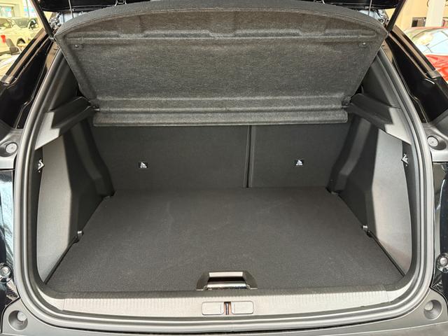 Peugeot 2008 1.2 Hybrid 145 GT 