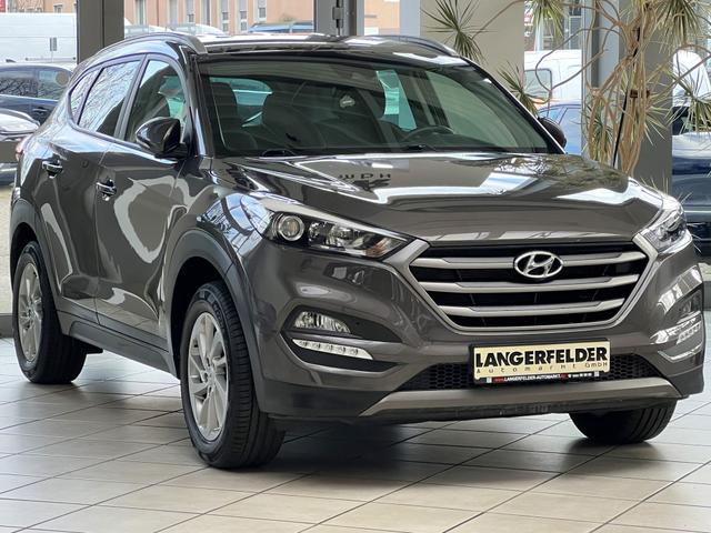 Hyundai TUCSON - 1.6 2WD AHK|SCHECKHEFT|SHZ|RFK|NAVI|BT