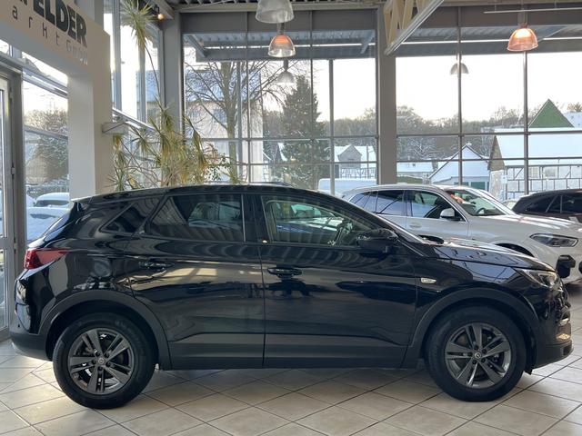 Opel Grandland X 1.2 Turbo Design Line 