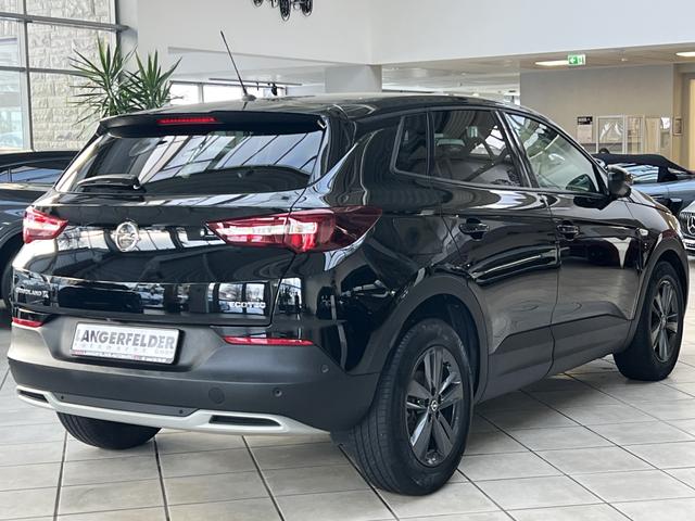 Opel Grandland X 1.2 Turbo Design Line 