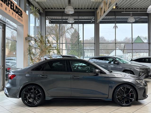 Audi QUATTRO RS 3 2.5 TFSI Limousine 