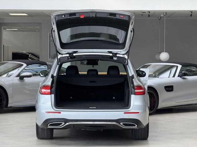 Mercedes-Benz E-Klasse T-Modell E 220 T d AMG Line 4Matic 