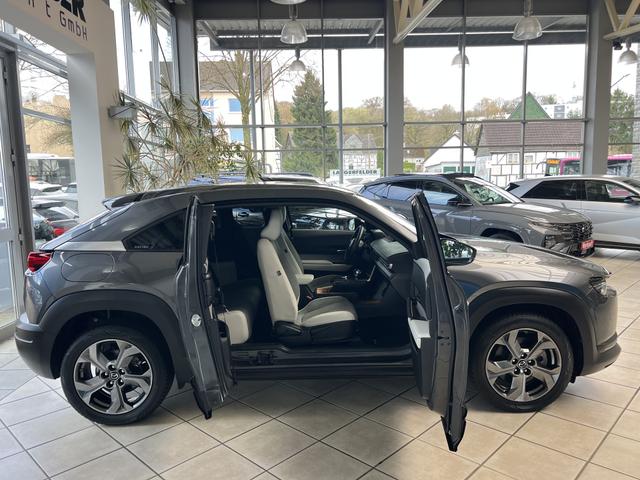 Mazda MX-30 e-SKYACTIV 