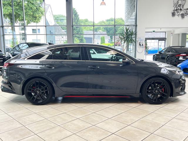 Kia ProCeed 1.6 T-GDI GT 