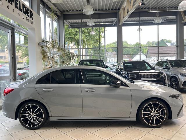 Mercedes-Benz A-Klasse A 180 Special Edition 