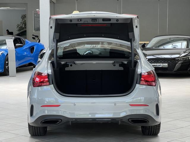 Mercedes-Benz A-Klasse A 180 Special Edition 
