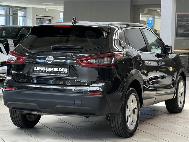 Nissan Qashqai 1.3 DIG-T Acenta 4x2 117 kW 