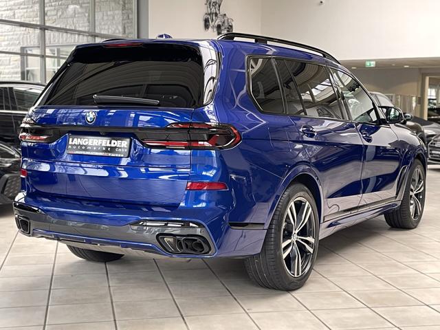 BMW X7 M60i 