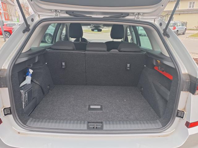 Skoda / Kamiq / Brilliant-Silber Metallic / / / Kamiq 1.5 TSI Tour