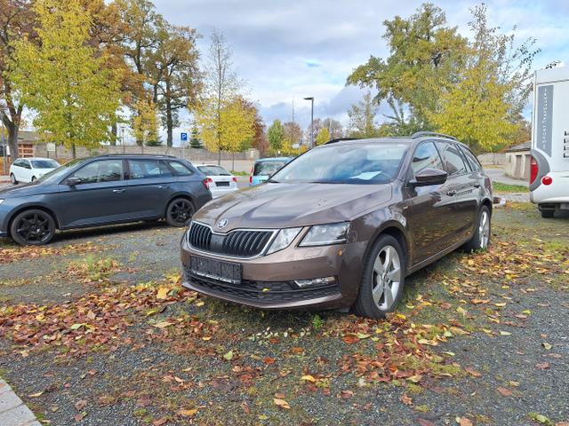 Skoda / Octavia Combi / Maple-Braun Metallic / / / Octavia Combi 1.5 TSI ACT Clever