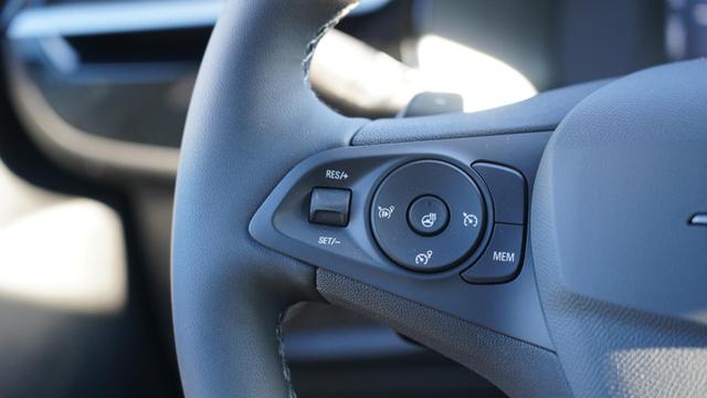 Opel Corsa GS Facelift 1.2 MHEV+Tempomat+Kamera+PDC+ 