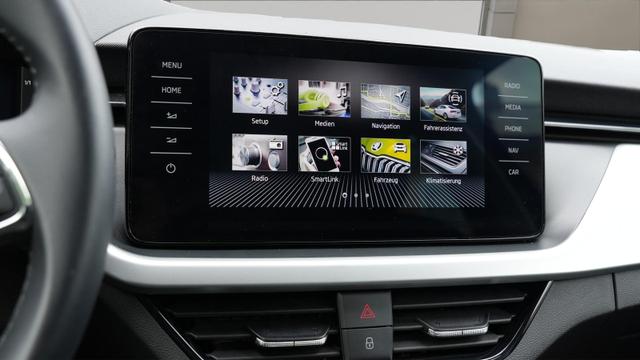 Skoda Scala CLEVER 1.0 TSI Clever+Kamera+LED+SHZ+AppleCarPlay 