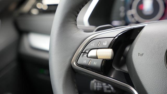 Skoda Octavia Combi Selection 1,5 eTSI+SHZ+LED+ACC+ 