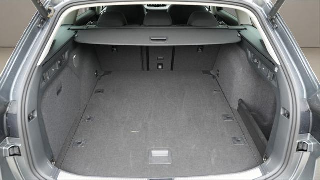 Skoda Superb Combi Selection 1,5 eTSI+SHZ+Kamera+ 