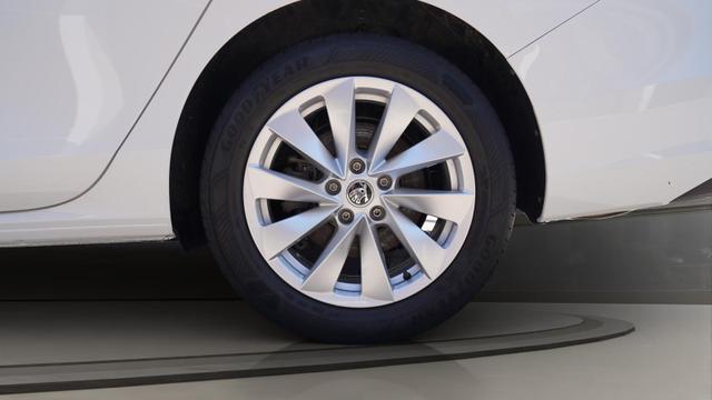 Skoda Superb Combi Selection 1,5 eTSI+SHZ+Kamera+ 