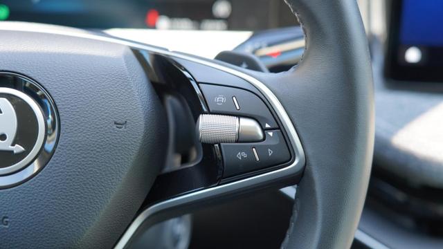 Skoda Superb Combi Selection 1,5 eTSI+SHZ+Kamera+ 