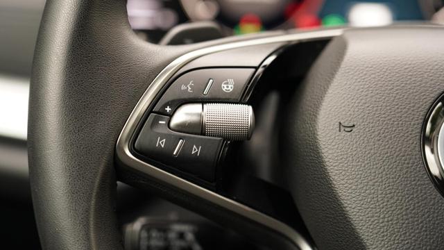 Skoda Octavia Combi Selection 1,5 eTSI+SHZ+LED+ACC+ 