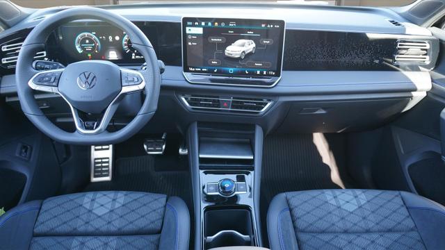 Volkswagen Tiguan R-Line R-Line+ACC+Kamera+Massagesitze+LED+AHK 
