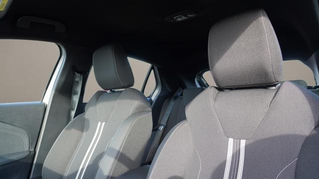 Opel Corsa GS Facelift 1.2 MHEV+Tempomat+Kamera+PDC+ 